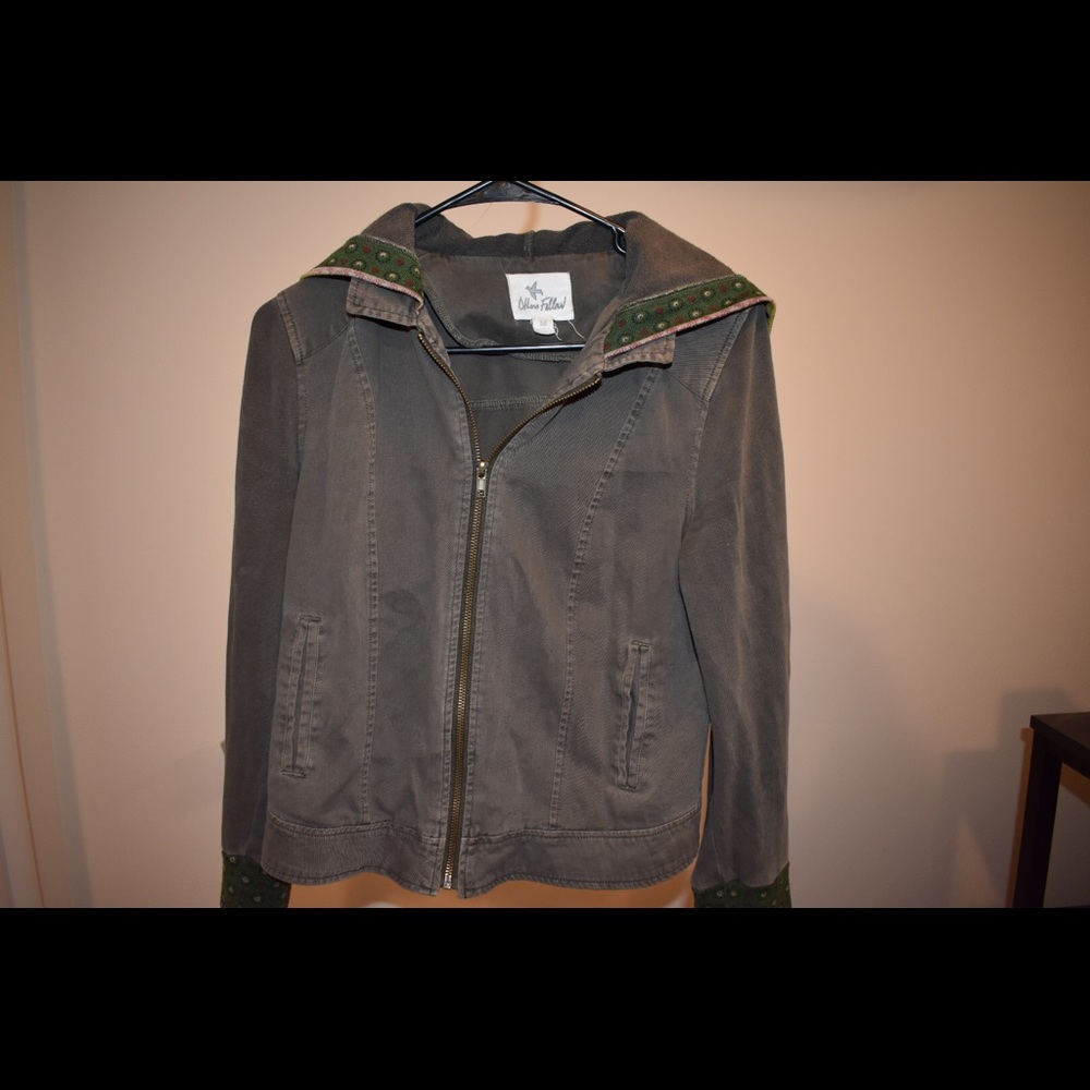 olive green hippie jacket 🌿🌱